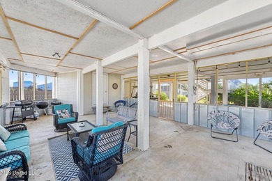 Welcome to laid-back coastal living in Riverview area in - photo 25