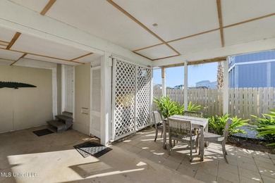 Welcome to laid-back coastal living in Riverview area in - photo 26