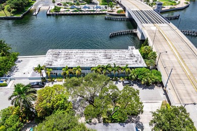 Stunning second-floor waterfront condo with breathtaking views - photo 28