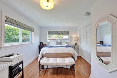 Welcome to this spacious single-story updated home on a corner - photo 37