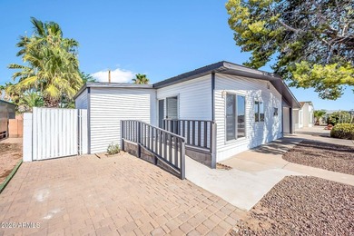 Beautifully remodeled and adorable home in the active adult - photo 4
