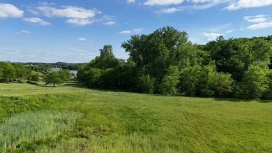 A great location 7 acres within a short distance to the beach - photo 9
