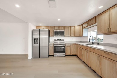 Beautifully remodeled and adorable home in the active adult - photo 10