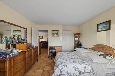 Spectacular views of City Island and Long Island Sound from this - photo 6