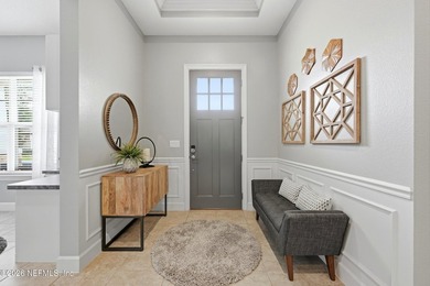 Welcome home to this beautifully maintained 3-bedroom - photo 4