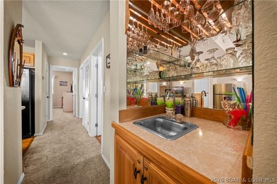 Bright, top-floor 3BR condo on Horseshoe Bend offering - photo 13