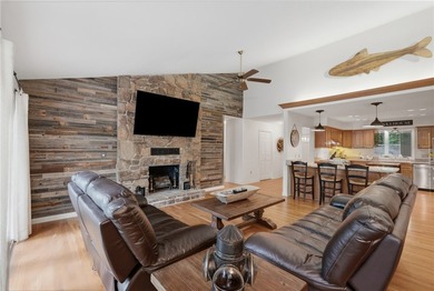 Discover an exceptional single-family residence in the quiet and - photo 16