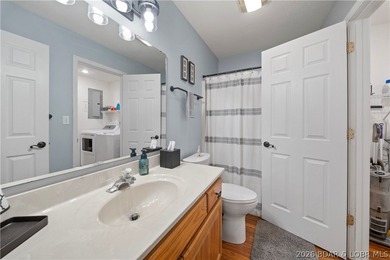 Bright, top-floor 3BR condo on Horseshoe Bend offering - photo 16