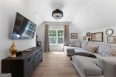 BEAUTIFUL FORMER MODEL HOME WITH LOADS OF UPGRADES!! Welcome - photo 16