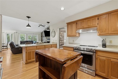 Discover an exceptional single-family residence in the quiet and - photo 22