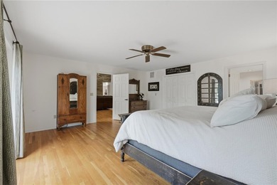 Discover an exceptional single-family residence in the quiet and - photo 25