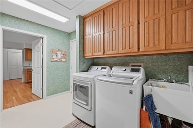 Discover an exceptional single-family residence in the quiet and - photo 31