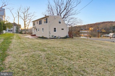 Welcome home to this beautifully renovated expanded Cape Cod - photo 31