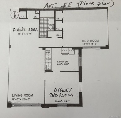 Woodlawn Heights! Welcome to this oversized co-op. A commuters