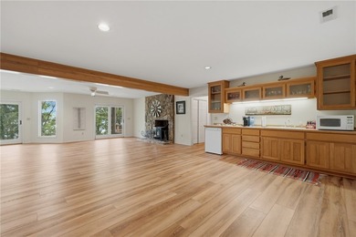 Discover an exceptional single-family residence in the quiet and - photo 37