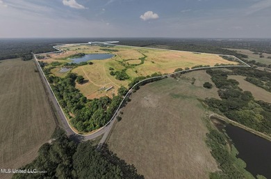 Welcome to an extraordinary real estate opportunity that - photo 3