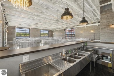 A rare opportunity to acquire a prime multi-use property - photo 17