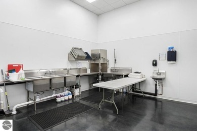 A rare opportunity to acquire a prime multi-use property - photo 24