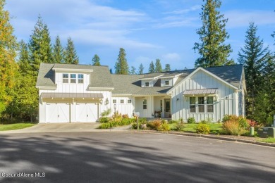 Lake Home For Sale in Sandpoint, Idaho