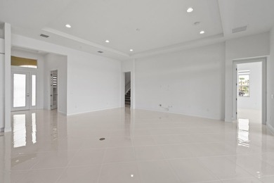 Better than new! 4 BR 4.5 BA with den, bonus room and 3 CG. This - photo 10