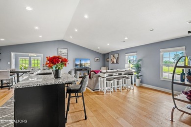 Welcome to this beautifully updated single-story villa in the - photo 11
