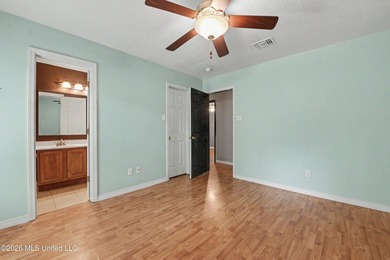 Great opportunity to own a 3 bedroom, 2 bathroom home in the - photo 11