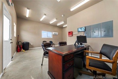 Prime investment opportunity with an established storage - photo 12