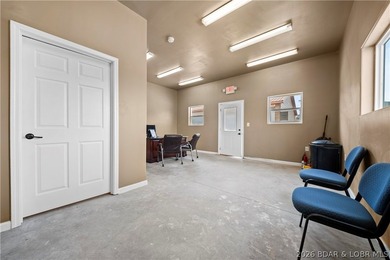 Prime investment opportunity with an established storage - photo 13