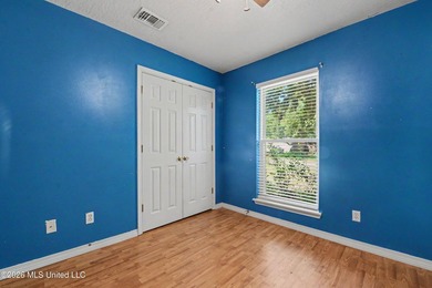Great opportunity to own a 3 bedroom, 2 bathroom home in the - photo 15