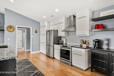 Welcome to this beautifully updated single-story villa in the - photo 20