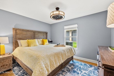 Welcome to this beautifully updated single-story villa in the - photo 31