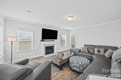 Welcome to easy living in Edgewater, one of Lancaster's most - photo 11