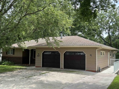 Minnewashta Lake Home For Sale in Arnolds Park Iowa