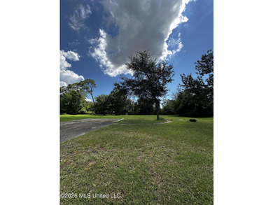 Great residential single-family building lot in South Pascagoula - photo 1