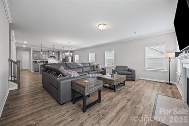 Welcome to easy living in Edgewater, one of Lancaster's most - photo 12