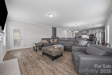 Welcome to easy living in Edgewater, one of Lancaster's most - photo 13
