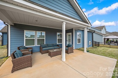 Welcome to easy living in Edgewater, one of Lancaster's most - photo 27