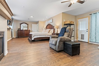 LOOKING FOR SPACE! WELL HERE'S UNIQUE 6 BED/5 BATH HOME. 4