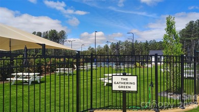 Welcome to easy living in Edgewater, one of Lancaster's most - photo 33
