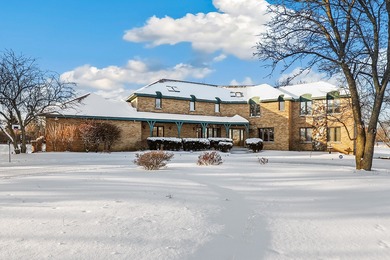 (private lake, pond, creek) Home For Sale in Mokena Illinois