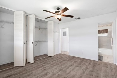 Very quiet, cozy unit directly across from laundry facilities - photo 10