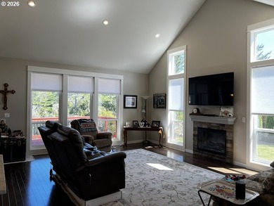 Nestled in the desirable Reserve at Heceta Lake community, this - photo 11
