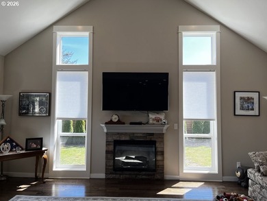 Nestled in the desirable Reserve at Heceta Lake community, this - photo 12