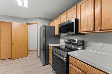 Discover the perfect blend of style and convenience in this - photo 16
