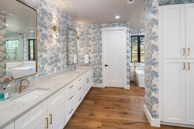 This exquisite Hill Country modern in exclusive Applehead sits - photo 18