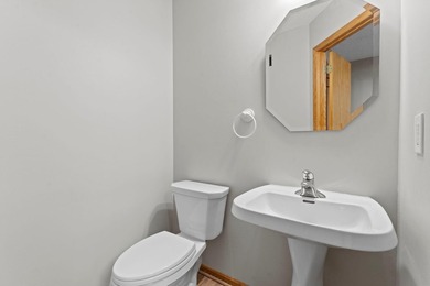 Discover the perfect blend of style and convenience in this - photo 19