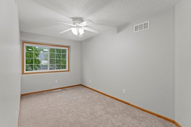 Discover the perfect blend of style and convenience in this - photo 22