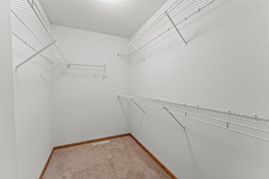 Discover the perfect blend of style and convenience in this - photo 28