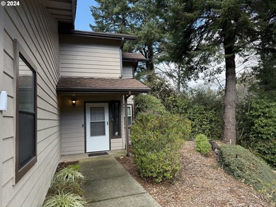 Charming Updated Townhouse in Desirable Harris Heights - Steps - photo 28
