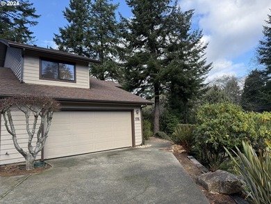 Charming Updated Townhouse in Desirable Harris Heights - Steps - photo 29